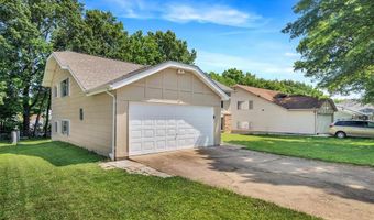 363 Windyoak Dr, Ballwin, MO 63021