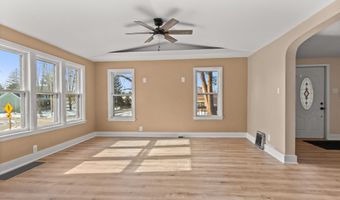 108 POND St, Amherst, WI 54406