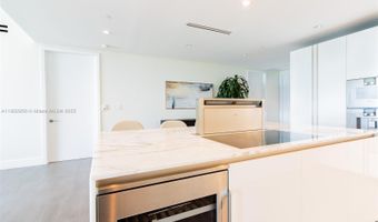 10203 Collins Ave 302, Bal Harbour, FL 33154