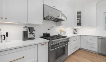 Lantern Hill Drive, Cranston, RI 02921