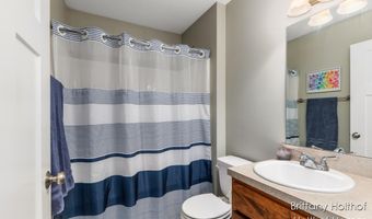 5885 Farmview Dr, Allendale, MI 49401