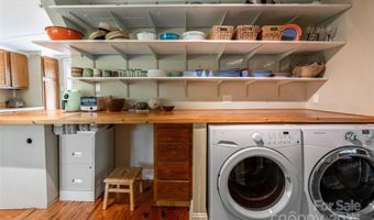 75 Cisco Rd, Asheville, NC 28805