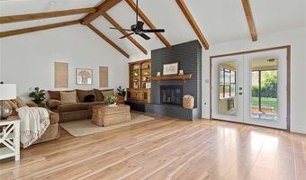 2208 Hickory Dr, Ardmore, OK 73401