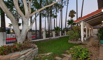 7781 SUNSET Dr, La Mesa, CA 91942