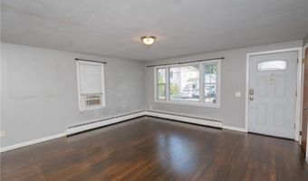 3 Luther St, Johnston, RI 02919