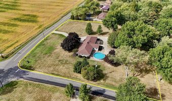 2982 Homeworth Rd, Alliance, OH 44601