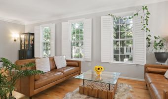 20323 BOWFONDS St, Ashburn, VA 20147