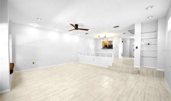 641 MAPLE OAK Cir 101, Altamonte Springs, FL 32701