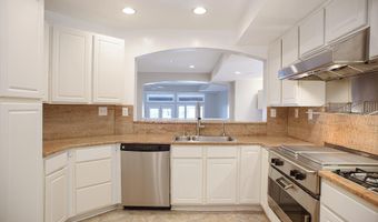 7025 CHESAPEAKE HARBOUR Dr 18B, Annapolis, MD 21403