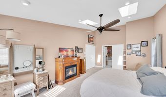 928 Seaman Ave, Beachwood, NJ 08722