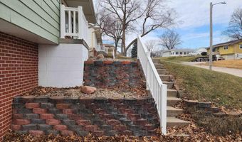 609 E 19th St, Atlantic, IA 50022