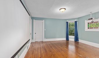 521 Trowbridge St, Allegan, MI 49010