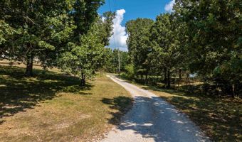 147 Pleasant Hills Rd, Batesville, AR 72501