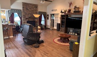 522 Twin Point Dr, Benton, LA 71006