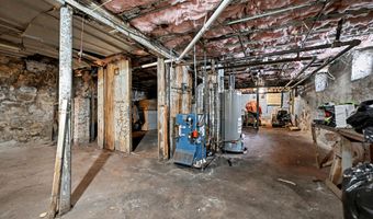 25 Manhattan Ave, Bridgeport, CT 06606