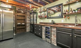 3801 WASHINGTON WOODS Dr, Alexandria, VA 22309
