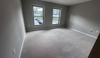 19 CANTERBURY Sq 201, Alexandria, VA 22304