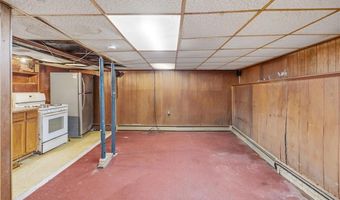400 Thames St, Bristol, RI 02809