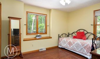 9057 Vergennes St SE, Ada, MI 49301