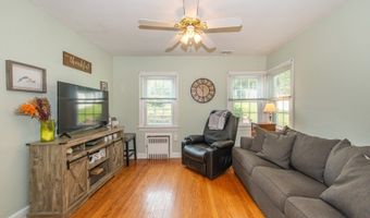 112 Main St, Bayonne, NJ 07035