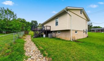 2654 Elm Dr, Arnold, MO 63010