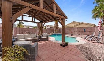 566 W COBBLESTONE Ct, Casa Grande, AZ 85122