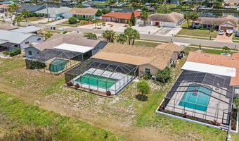 736 FLAMINGO Dr, Apollo Beach, FL 33572