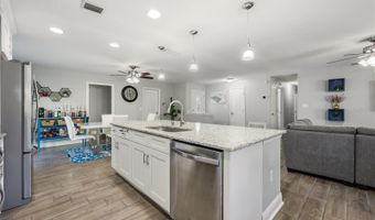 524 E HILLCREST St, Altamonte Springs, FL 32701