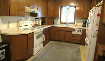 231 E Sorenson Ave, Appleton, MN 56208