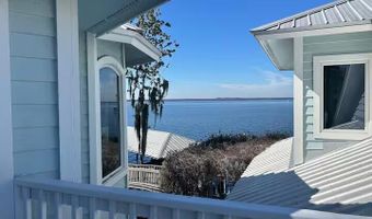 21951 Tarragona Way, Astor, FL 32102