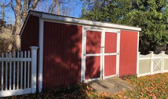 70 Mohawk St, Cumberland, RI 02864