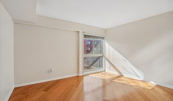 4970 BATTERY Ln 409, Bethesda, MD 20814