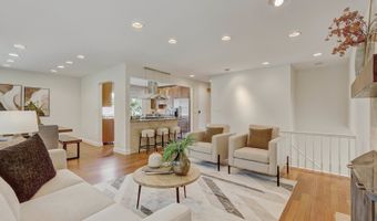 223 W Tanglewood Dr, Arlington Heights, IL 60004