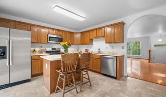 15715 ENSLEIGH Ln, Bowie, MD 20716