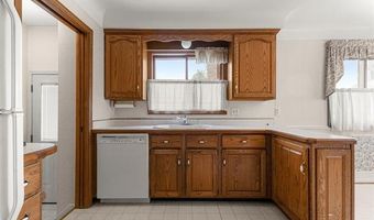 25542 W Warren St, Dearborn Heights, MI 48127