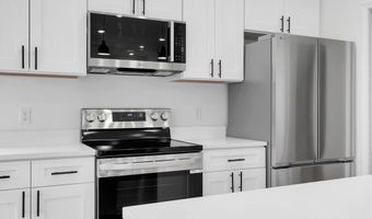 453 Rosedale Ter, Ballwin, MO 63021