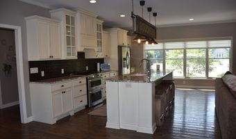 8034 Clearwater Ct, Plainfield, IN 46168