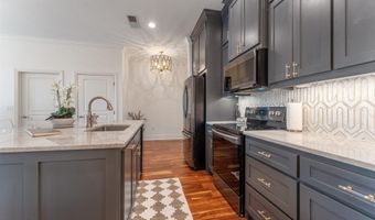 7707 Bluebonnet Blvd #314, Baton Rouge, LA 70810