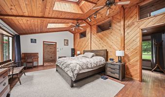 37 Anella Dr, Bethany, CT 06524
