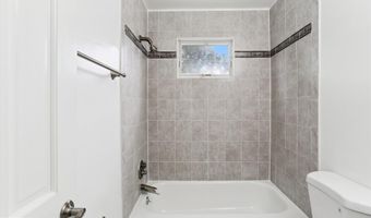 9915 ASHBURTON Ln, Bethesda, MD 20817