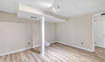8 Sojo Rd Legal In-Law, Brookfield, CT 06804