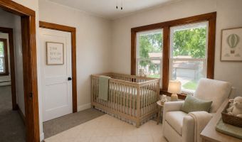 711 Clausen Ave, Albert Lea, MN 56007