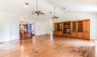1712 Charity St, Abbeville, LA 70510