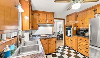 181 Brookside Dr, North Kingstown, RI 02852