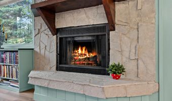 8000 Summerset Dr, Anchorage, AK 99518