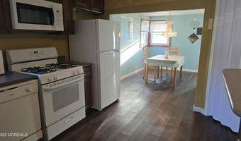 131 Veeder Ln, Bayville, NJ 08721