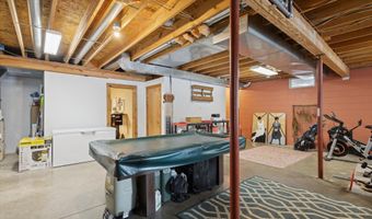 8484 N Rollin Hwy, Addison, MI 49220