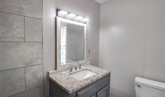 2425 Sanford Ave, Alton, IL 62002