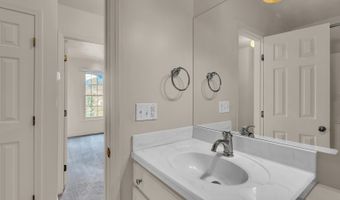 1780 Williamsburg Dr, Adrian, MI 49221