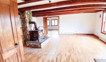 852 Pollander Rd, Cambridge, VT 05464